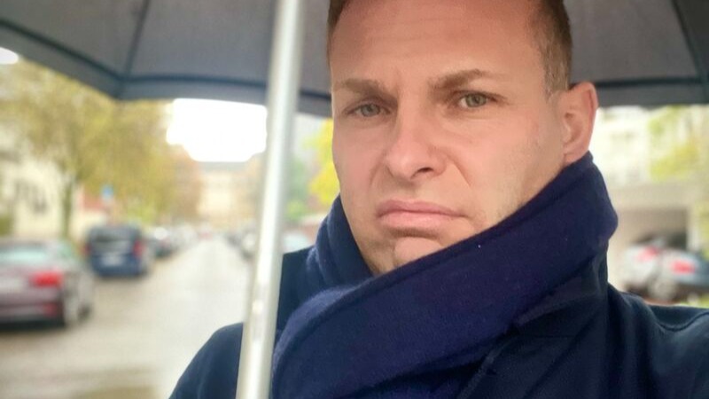 2 1/2 Jahre Berufserfahrung als Werkstudent. Gehaltswunsch: € 90.000,-! 😅